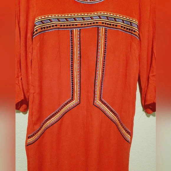 💚5/$26 Flying Tomato Red Embroidered Mini Dress Size Small - Picture 2 of 4